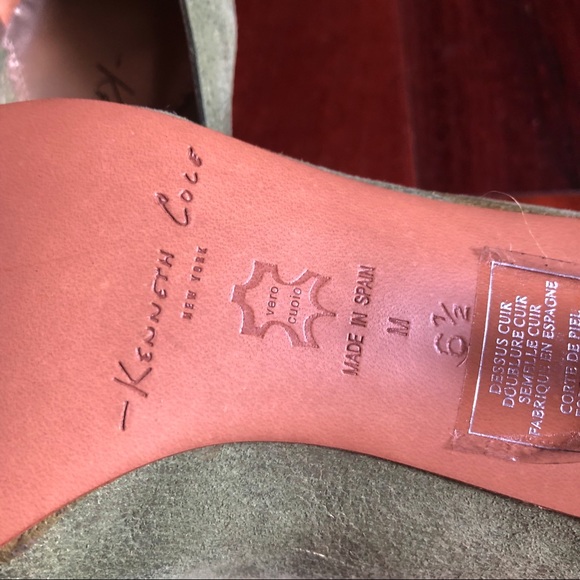 Gorgeous NWT Kenneth Cole Kitten Heels Green Suede Precise Cut Size 6 1/2 - Picture 9 of 13
